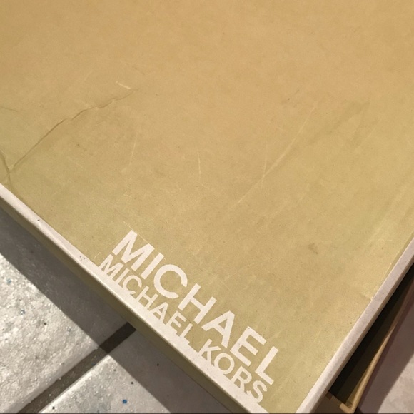 Mules - Picture 2 of 5